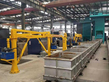 Vieno operatoriaus lydytojo plieno liejimo manipuliatorius