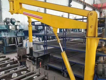 100 kg lydyto geležies liejimo manipuliatorius