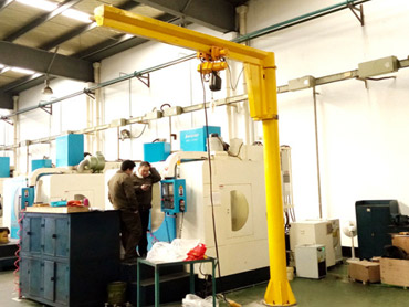 360 laipsnių sukimosi kranas